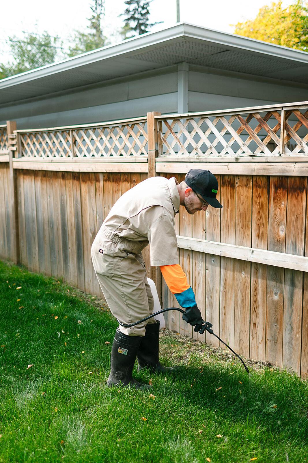 Top Signs It’s Time to Call a Professional Lawn Care Service